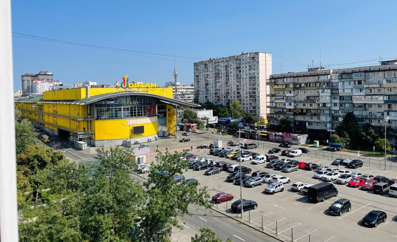 Квартира Напротив Дрим-Тауна Kiev Exterior foto